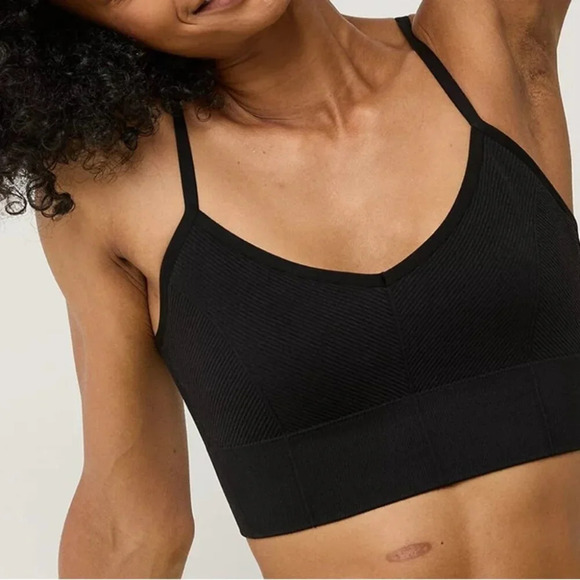 aerie Other - NWT 2x Aerie black seamless lightweight strappy padded stretch comfortable bra M